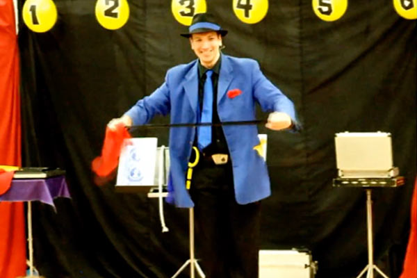 show-mister-blue